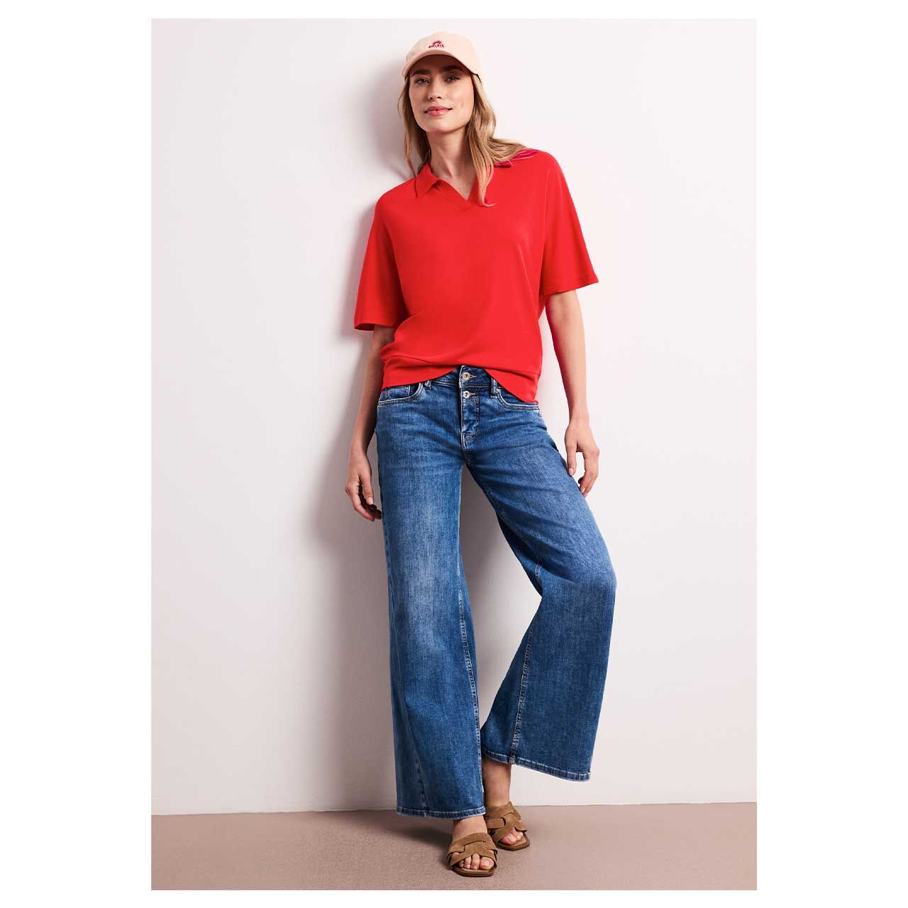 Damen T-Shirt Polo Bottom Cuff von Street One in Rot, Ganzkörperansicht am Model
