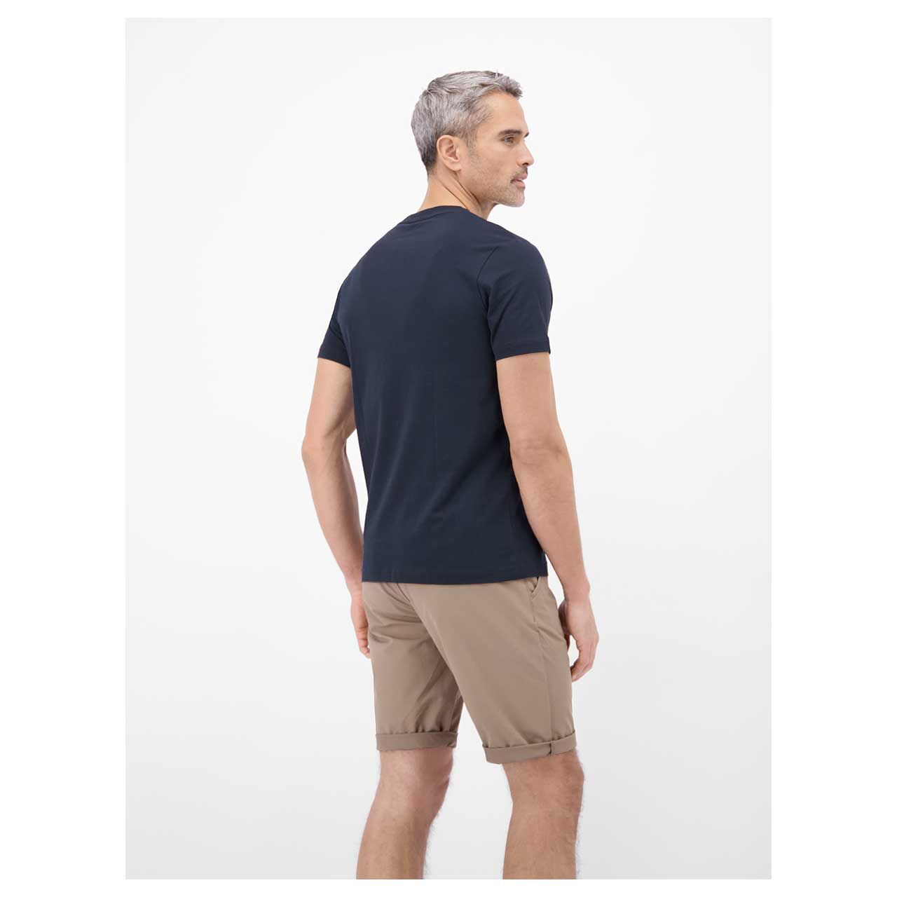 Herren T-Shirt von Lerros in Dunkelblau mit Print, Rückansicht am Model