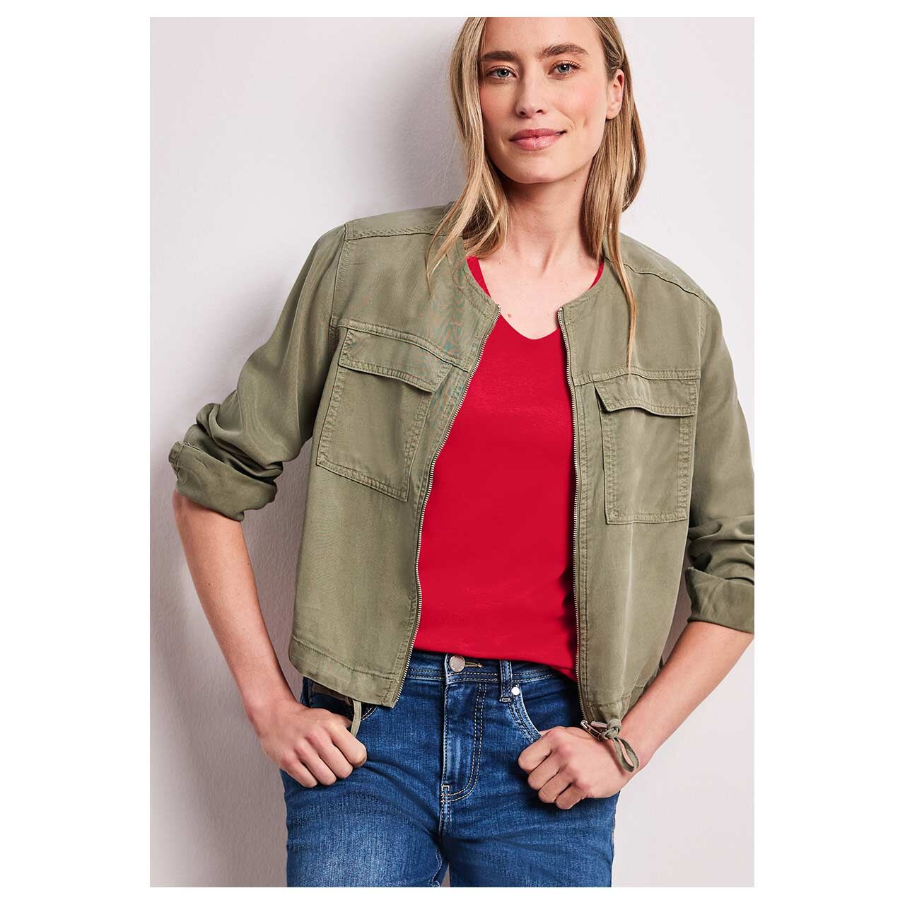 Damen T-Shirt Palmira von Street One in Rot, Detailansicht Model