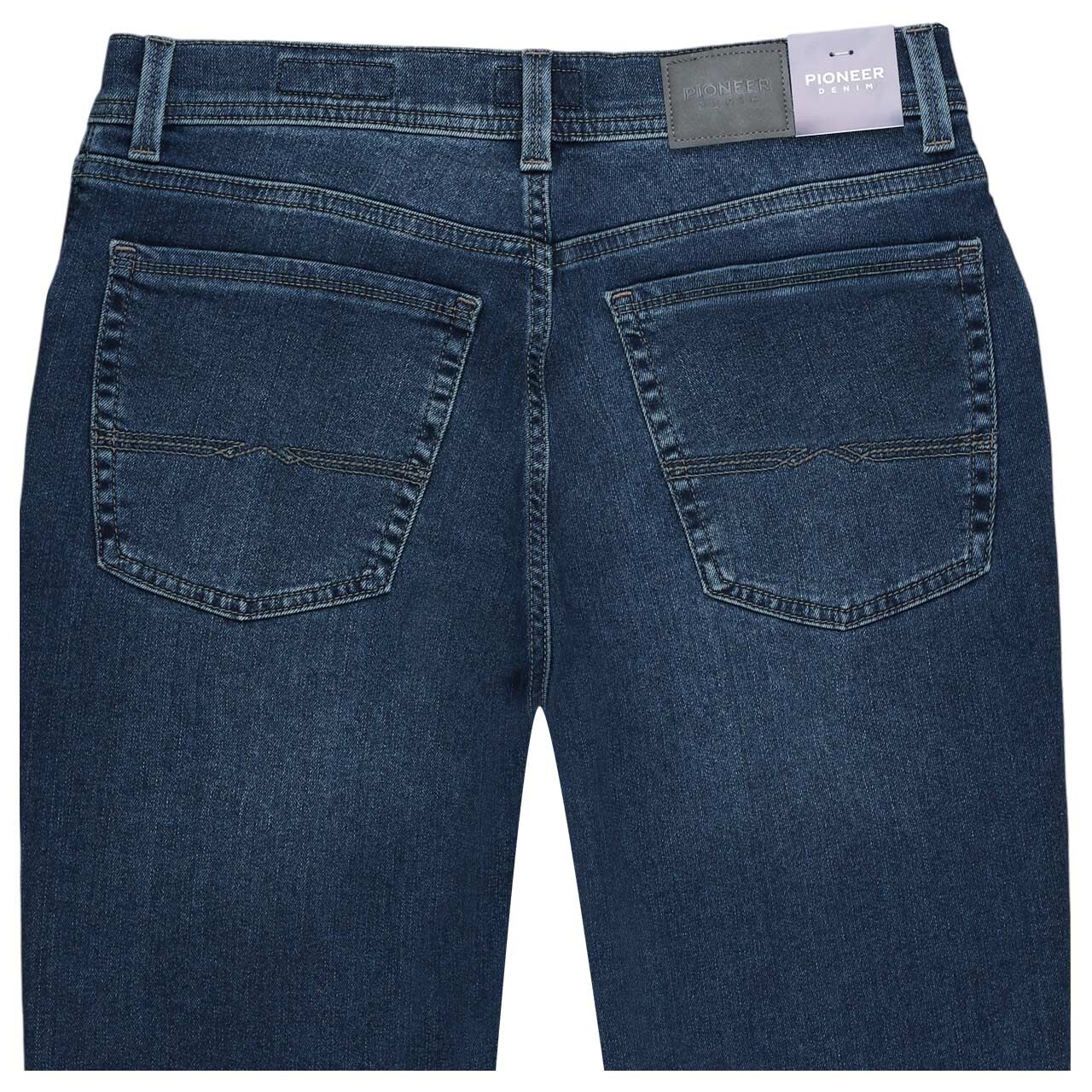 Stretch Herrenjeans Rando Megaflex in Blau angewaschen von Pioneer, detaillierte Rückansicht