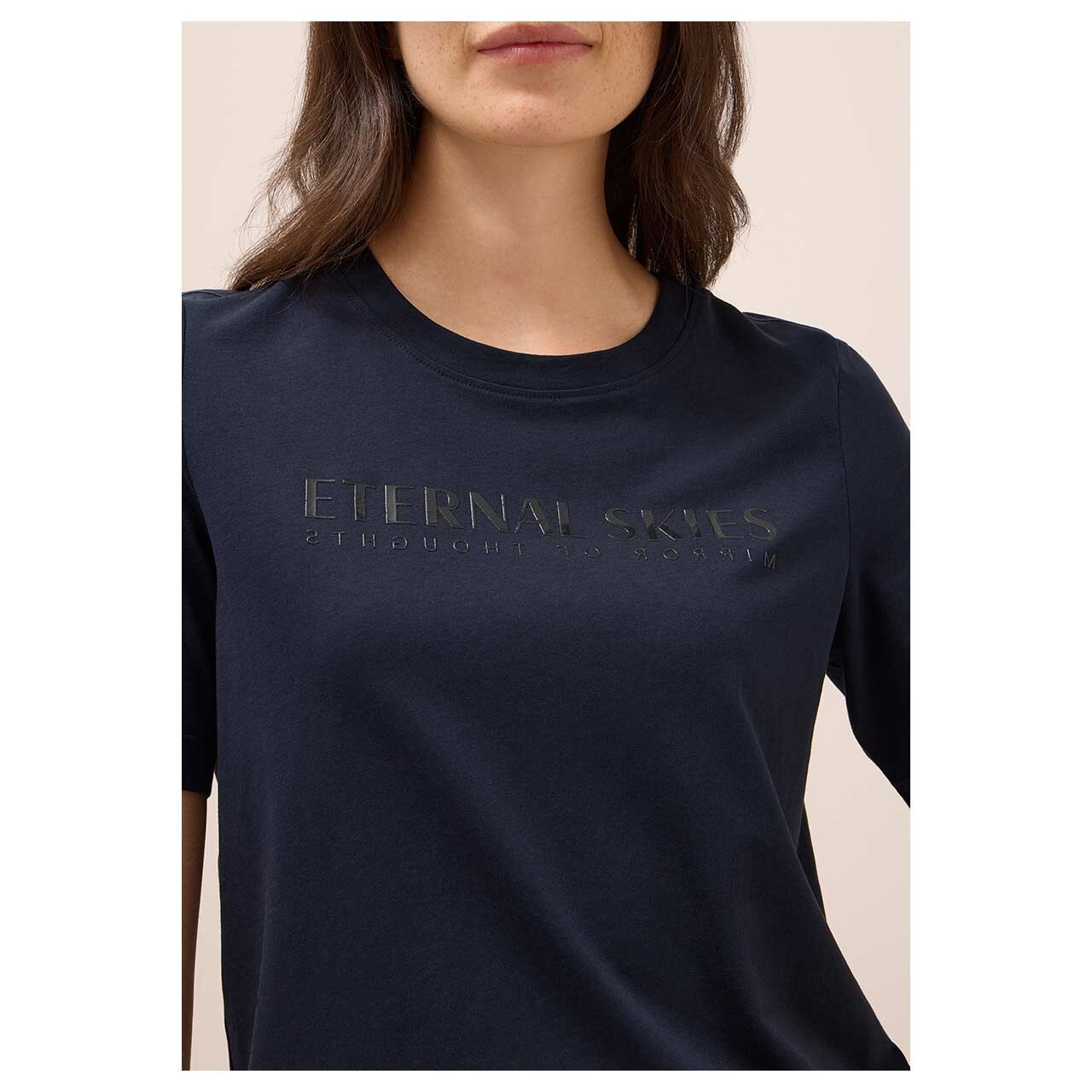 Damen T-Shirt Eternal Skies von Cecil in Dunkelblau, Detailansicht Oberkörper