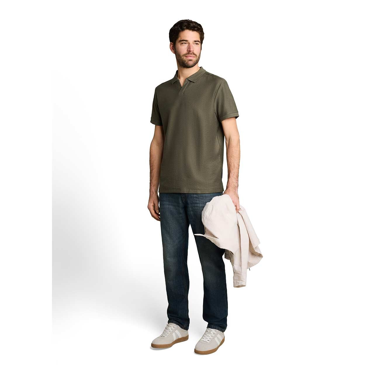 Herren Poloshirt Resort Collar von Tom Tailor in Dunkelgrün, Ganzkörperansicht am Model