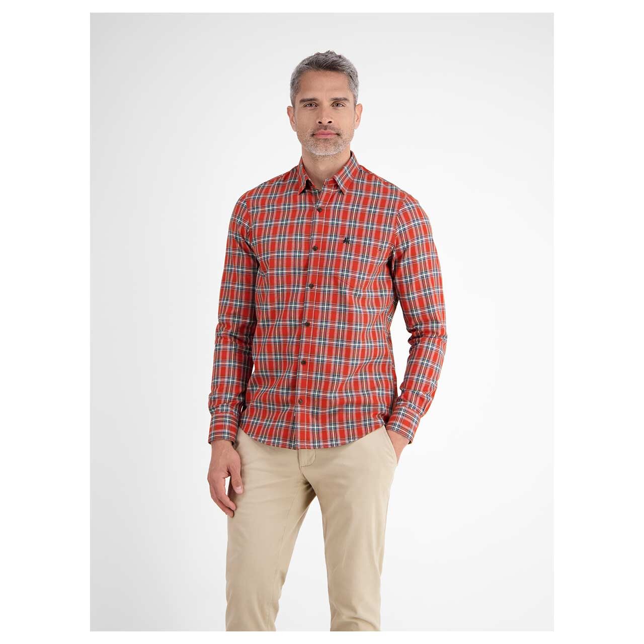 Herren Hemd von Lerros in Rot kariert, Vorderansicht mit Model