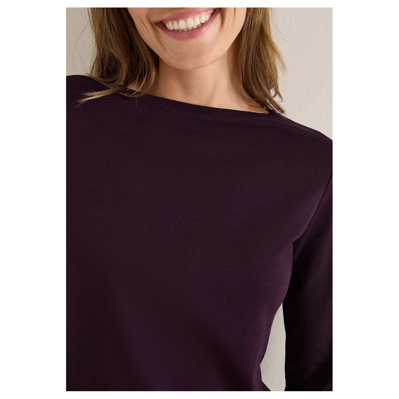 Damen 3/4 Arm Shirt Basic Boatneck von Cecil in Lila, detaillierte Vorderansicht am Model