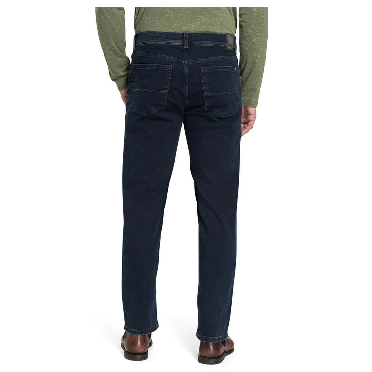 Stretch Herrenjeans Rando Megaflex in Dunkelblau von Pioneer, Nahaufnahme Model Rückansicht
