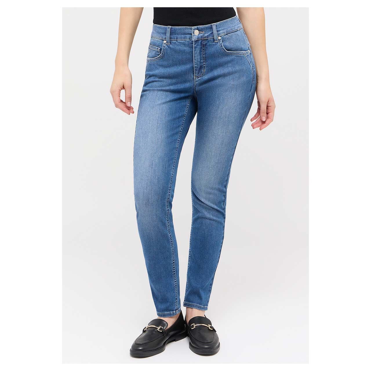Stretch Damenjeans Skinny Shape von Angels in Blau angewaschen, Vorderansicht am Model