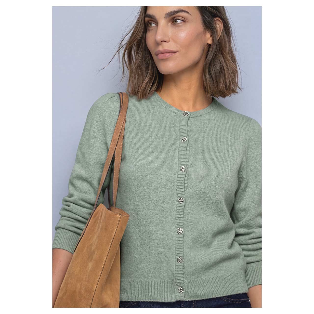 Damen Strickjacke Cosy Roundneck Cardigan von Street One in Grün meliert, Detailansicht Model vorne