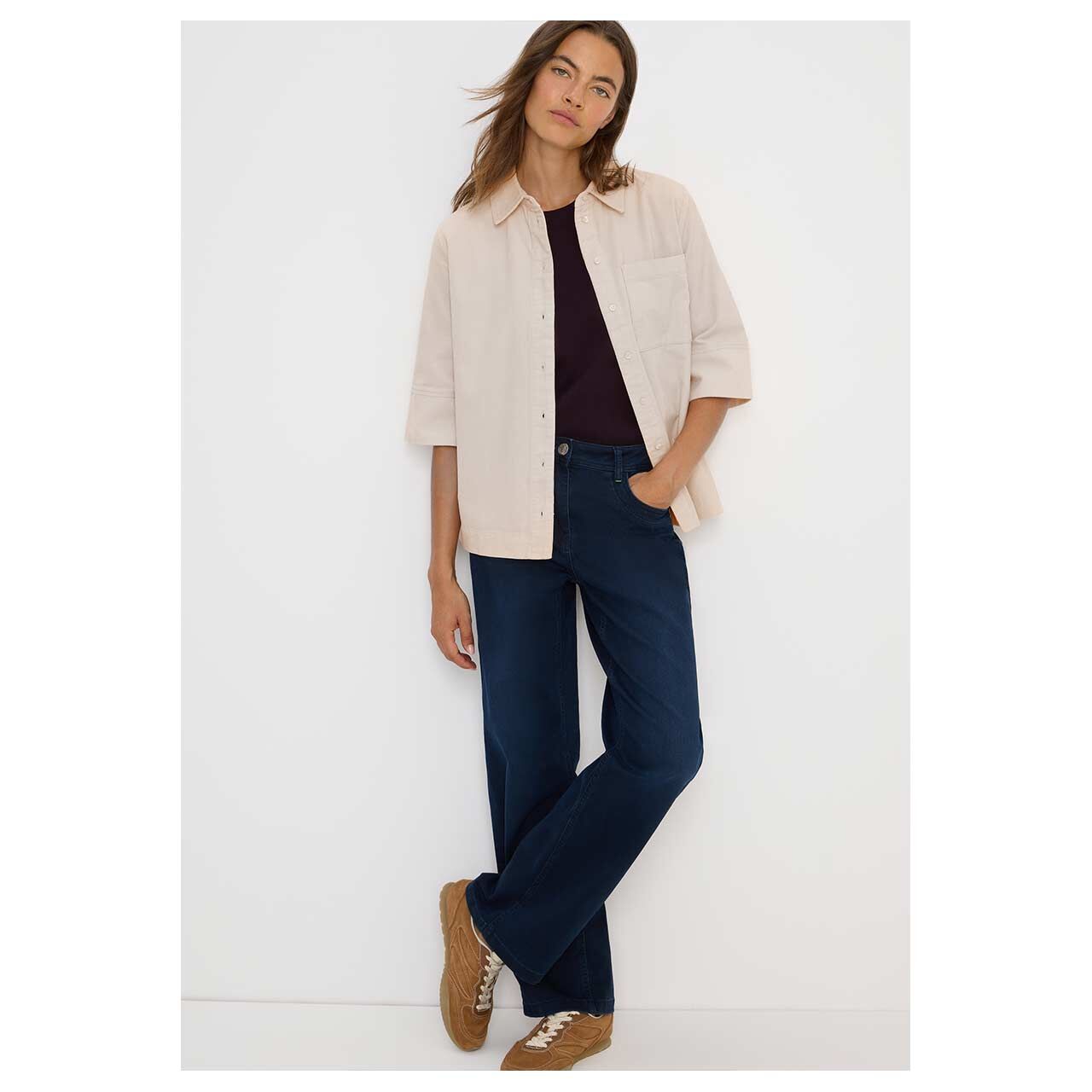 Damen Damen 3/4 Arm Bluse Corduroy von Cecil in Beige, Ganzkörperansicht am Model