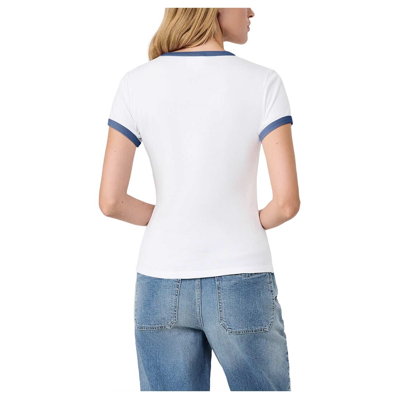 s.Oliver Damen T-Shirt in Weiß mit Print, Rückansicht am Model