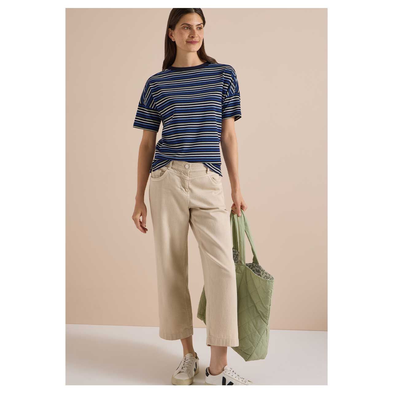 Damen T-Shirt Multi Striped von Cecil in Dunkelblau gestreift, Ganzkörperansicht am Model