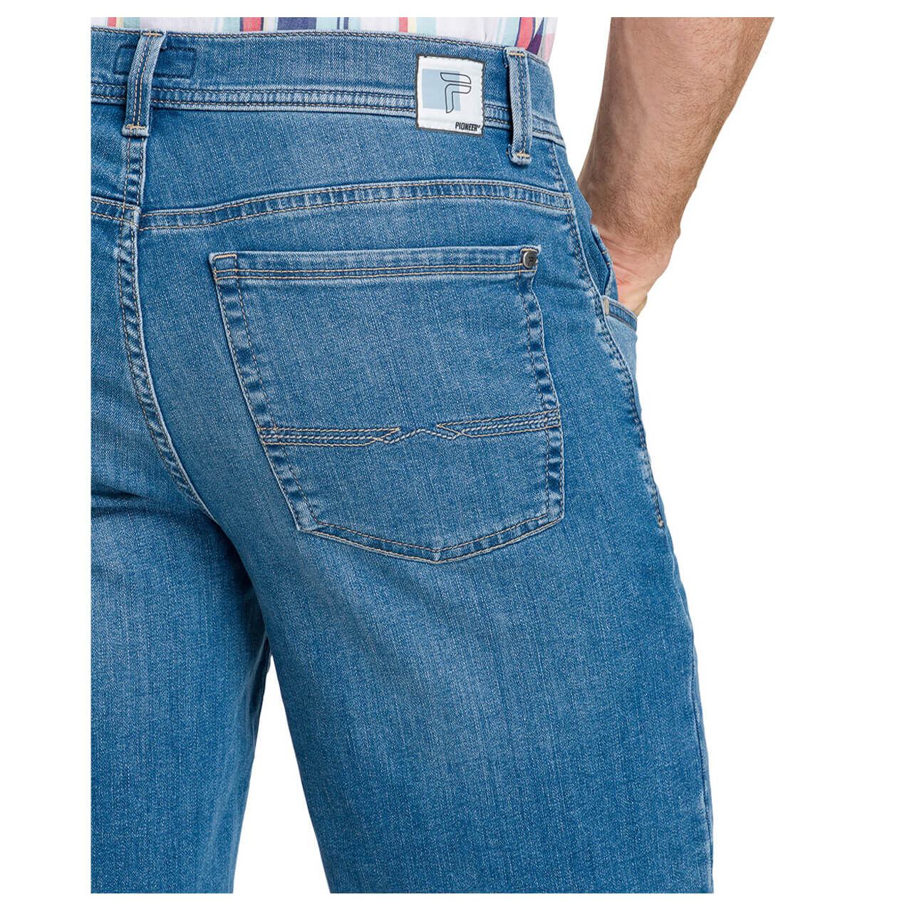 Pioneer Jeans Finn Megaflex Bermuda für Herren in Hellblau angewaschen, FarbNr.: 6835