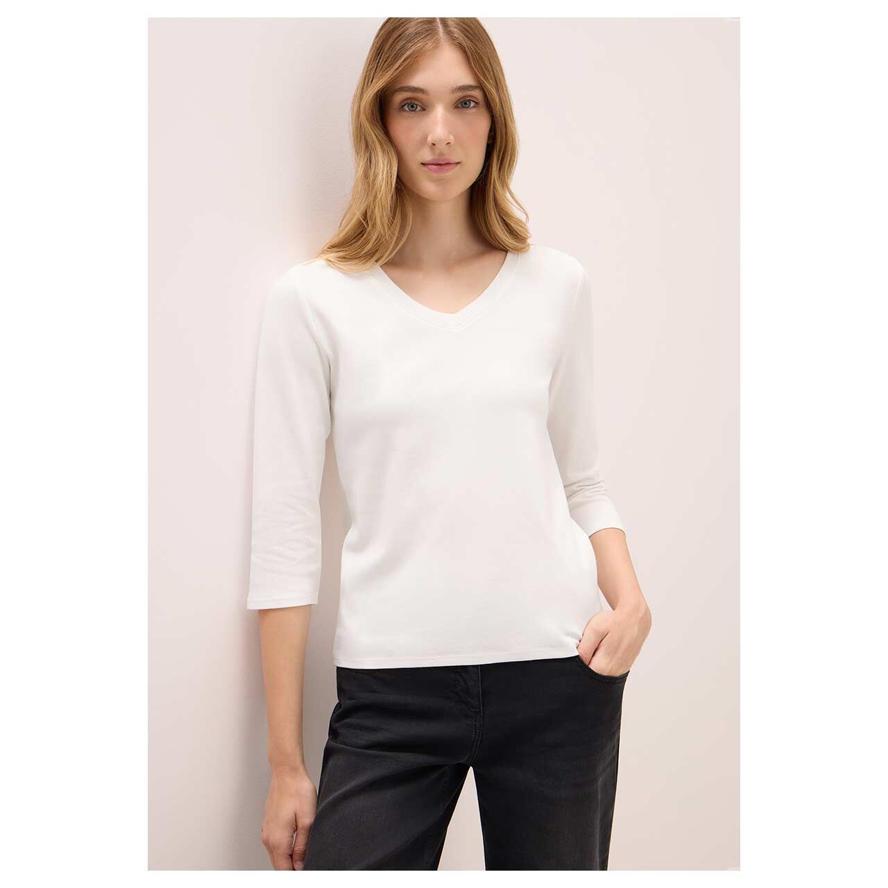 Damen 3/4 Arm Shirt Basic V-Neck von Cecil in Cremeweiß, Vorderansicht am Model