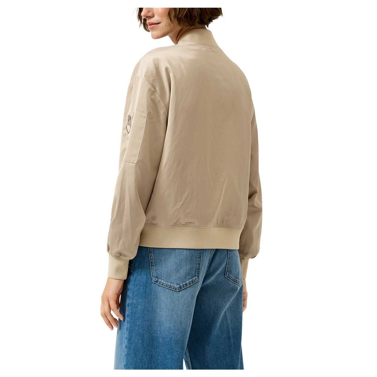 Damen Jacke Bomber Jacket von s.Oliver in Beige, Rückansicht am Model