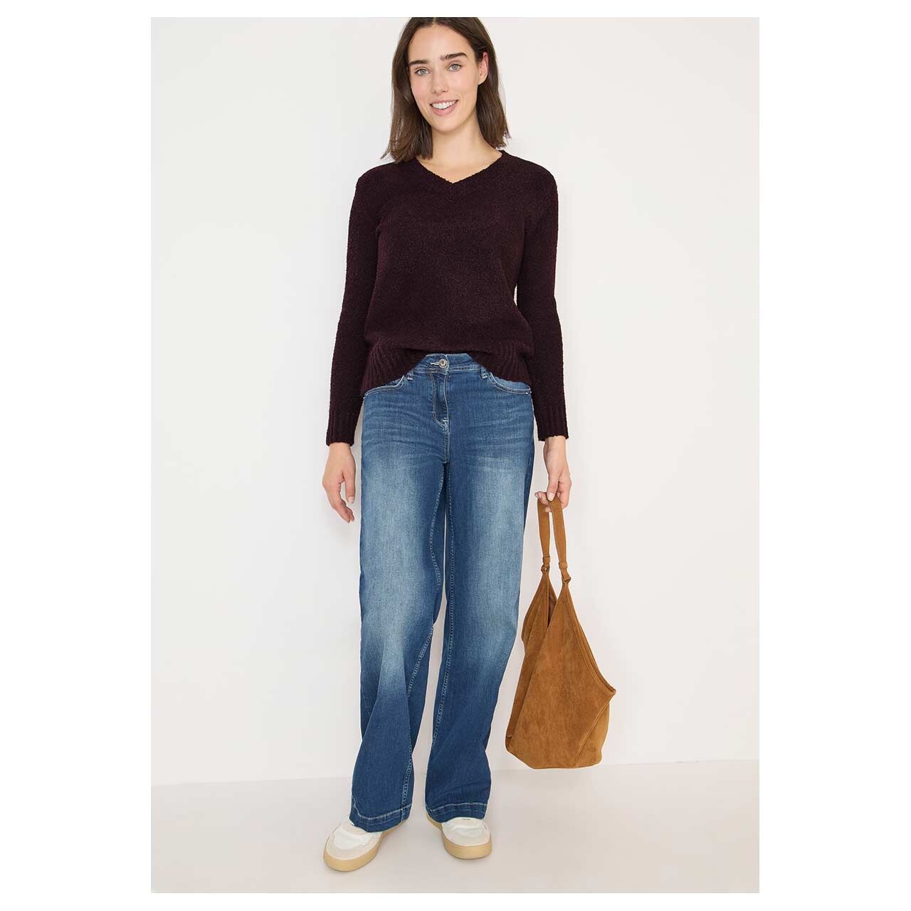 Damen Pullover Bouclé V-Neck von Cecil in Lila, Ganzkörperansicht am Model