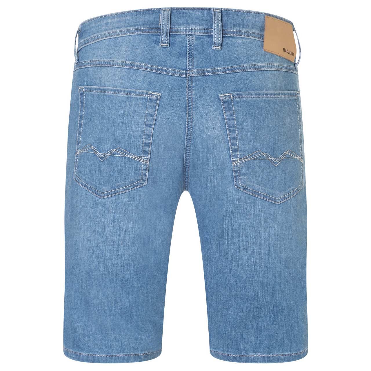 Stretch Herrenjeans Arne Bermuda von MAC in Hellblau angewaschen, weitere Rückansicht