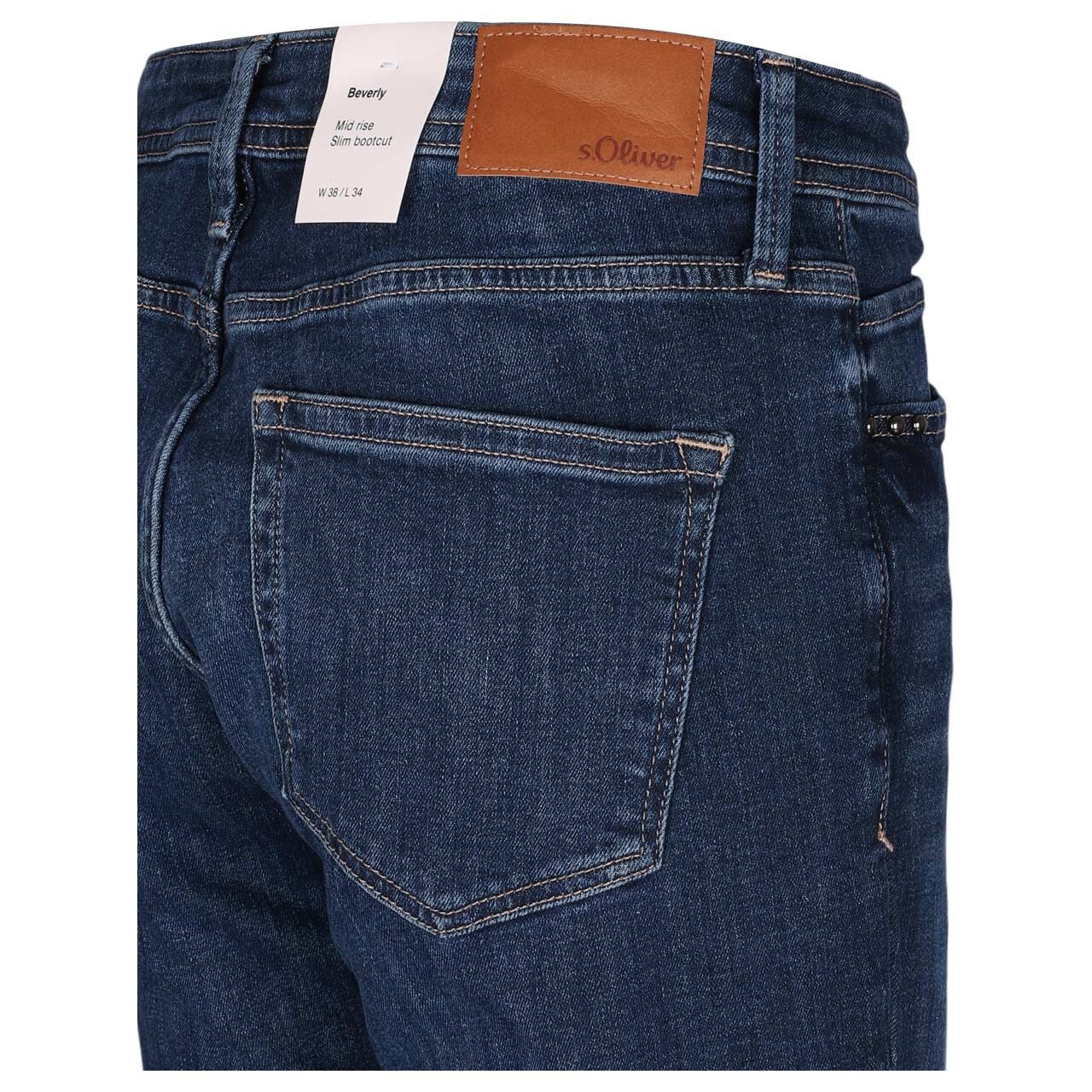 Damenjeans Beverly von s.Oliver in Dunkelblau angewaschen, detaillierte Rückansicht