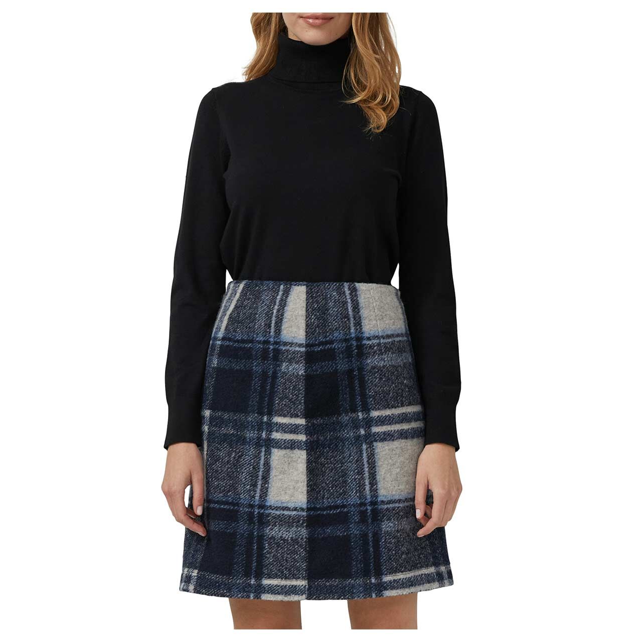 s.Oliver Damen Rollkragen Pullover in Schwarz, Vorderansicht am Model