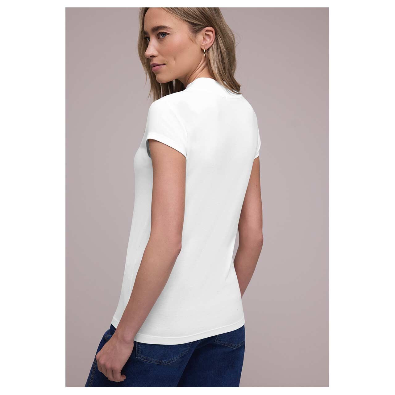 Damen T-Shirt Basic Turtle Neck von Street One in Cremeweiß, Rückansicht am Model