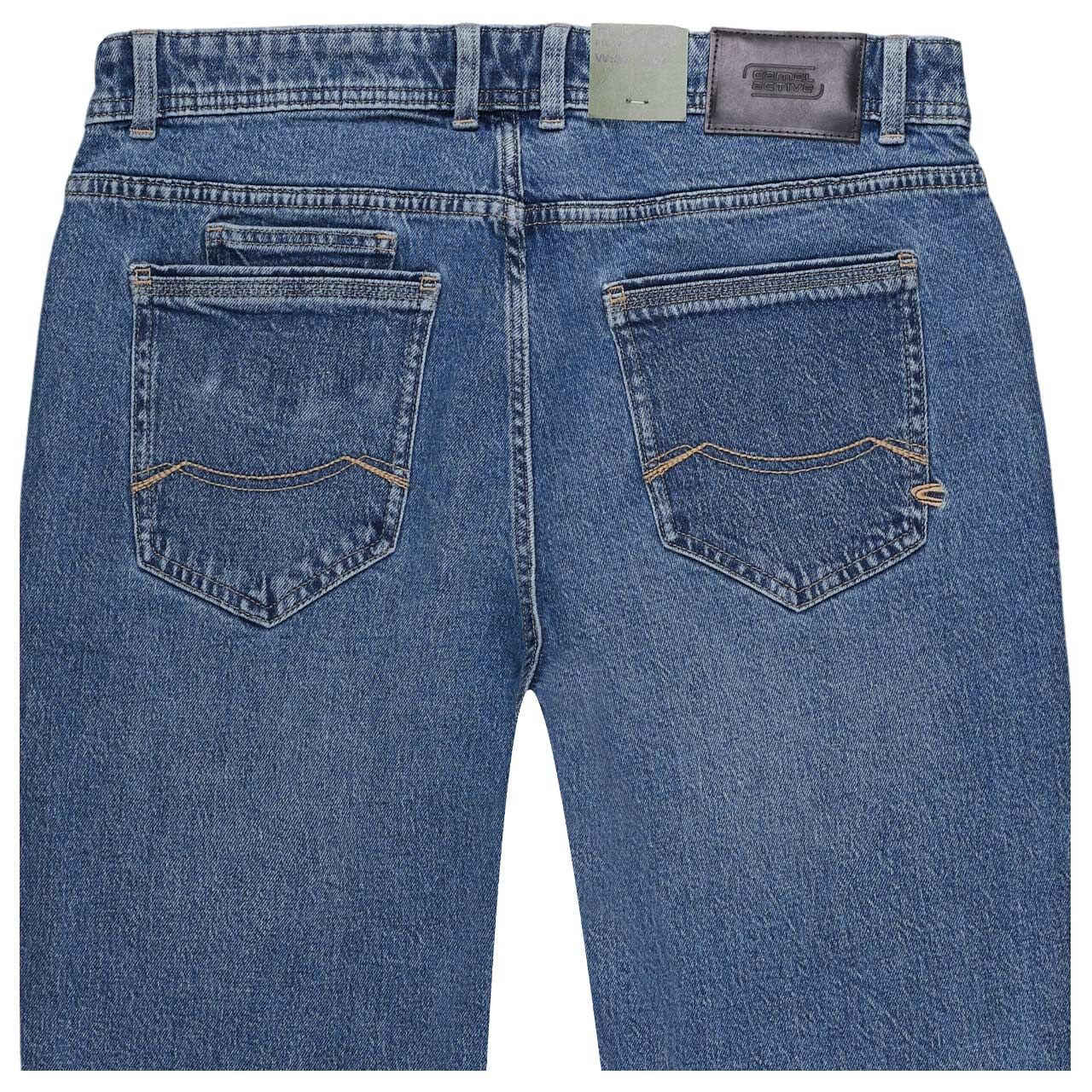 Stretch Herrenjeans Woodstock von Camel active in Blau angewaschen, detaillierte Rückansicht
