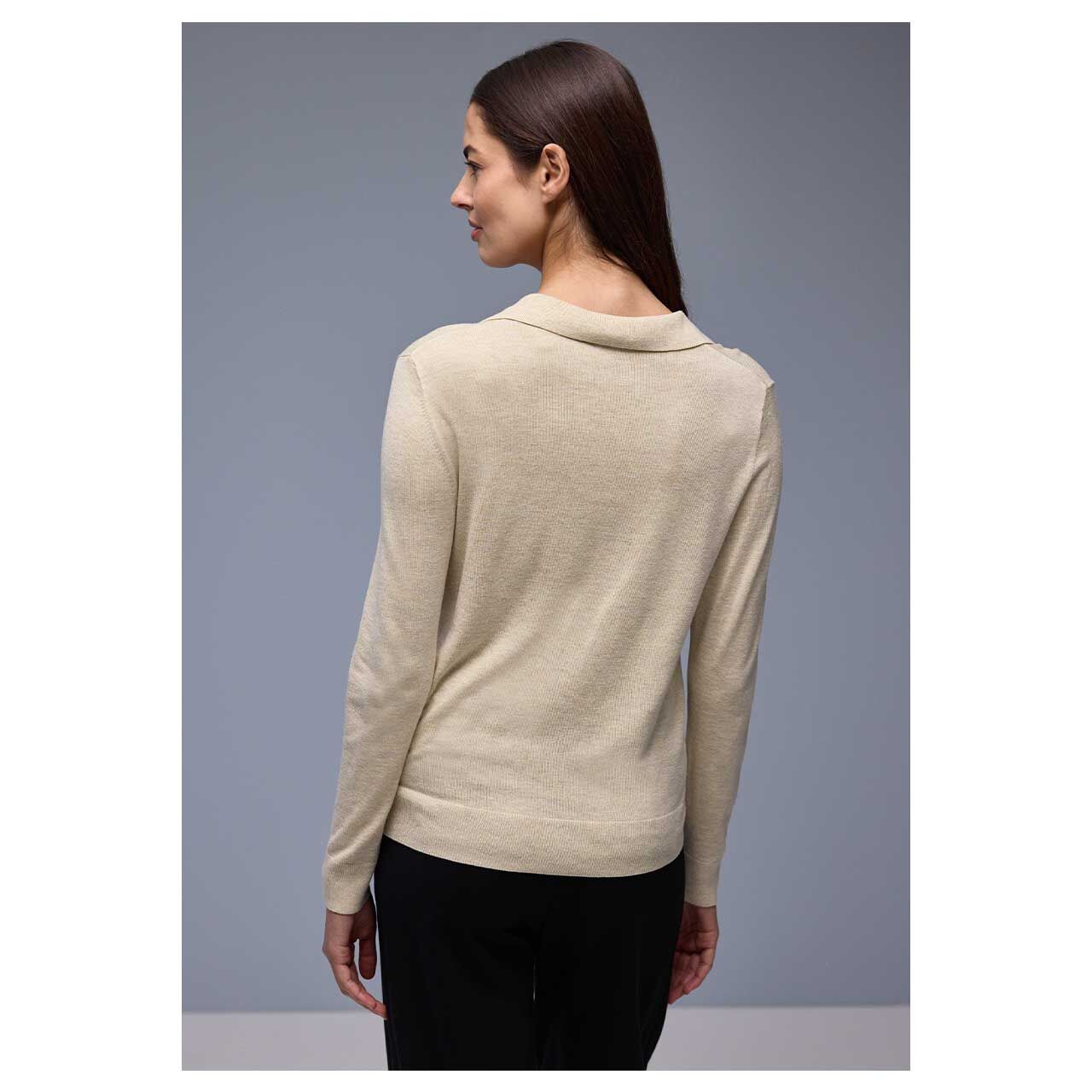 Damen Pullover Polo Basic Sweater von Street One in Beige, Rückansicht am Model