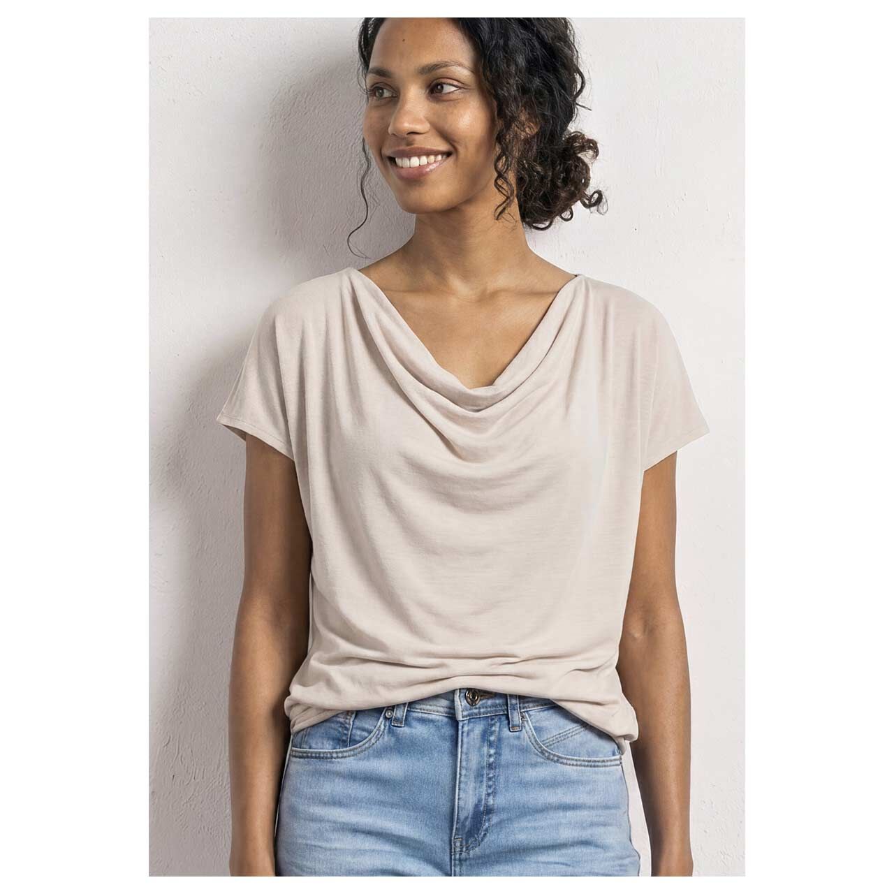 Damen T-Shirt Silk Look Waterfall von Street One in Hellbeige meliert, Vorderansicht am Model