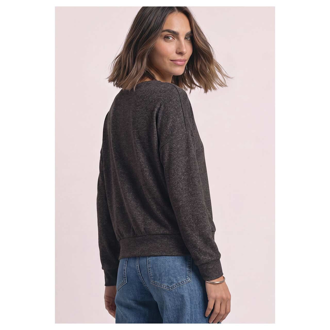Damen Langarm Shirt Soft Bottom Cuff von Street One in Dunkelbraun meliert, Rückansicht am Model