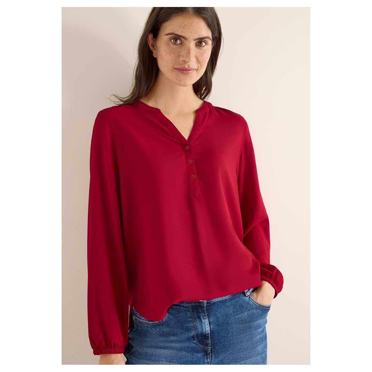 Damen Langarm Bluse Solid von Cecil in Magenta, Rückansicht am Model