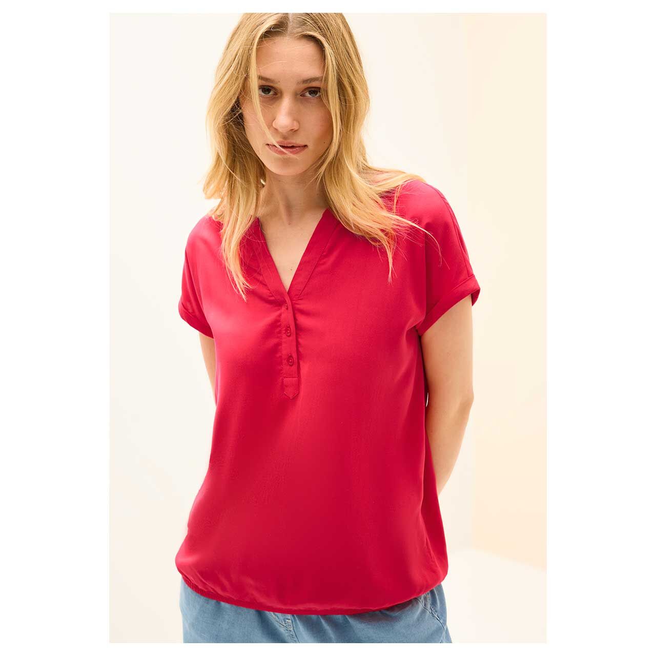 Vorderansicht der getragenen Damen Bluse von Cecil in Rot