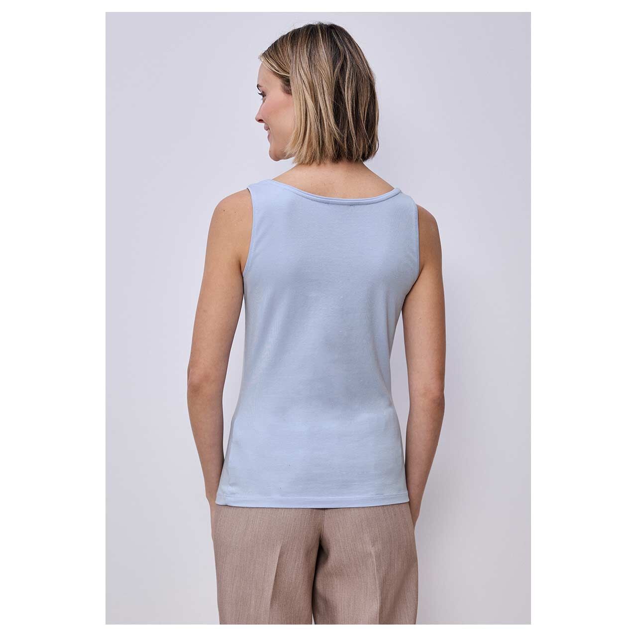 Damen Top Anni von Street One in Hellblau, Rückansicht am Model