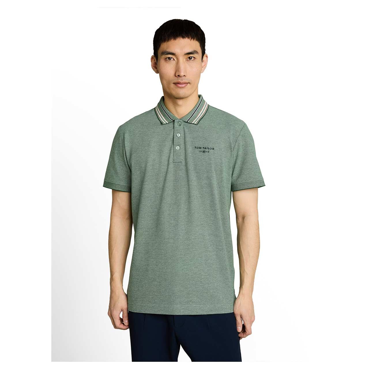 Herren Poloshirt von Tom Tailor in Grün meliert, Vorderansicht am Model