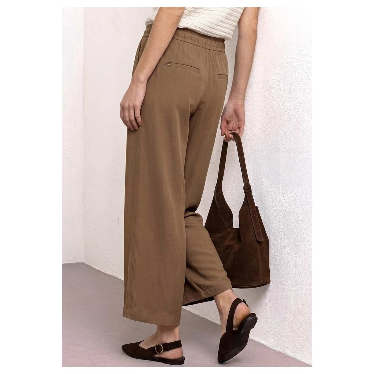 Stretch Damen 7/8 Hose Emee Wide Leg von Street One in Braun, Rückansicht am Model