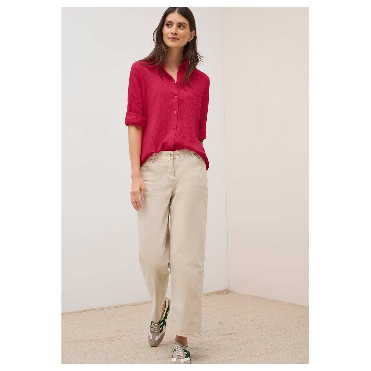 Damen 3/4 Arm Bluse Solid Structure von Cecil in Rot, Ganzkörperansicht