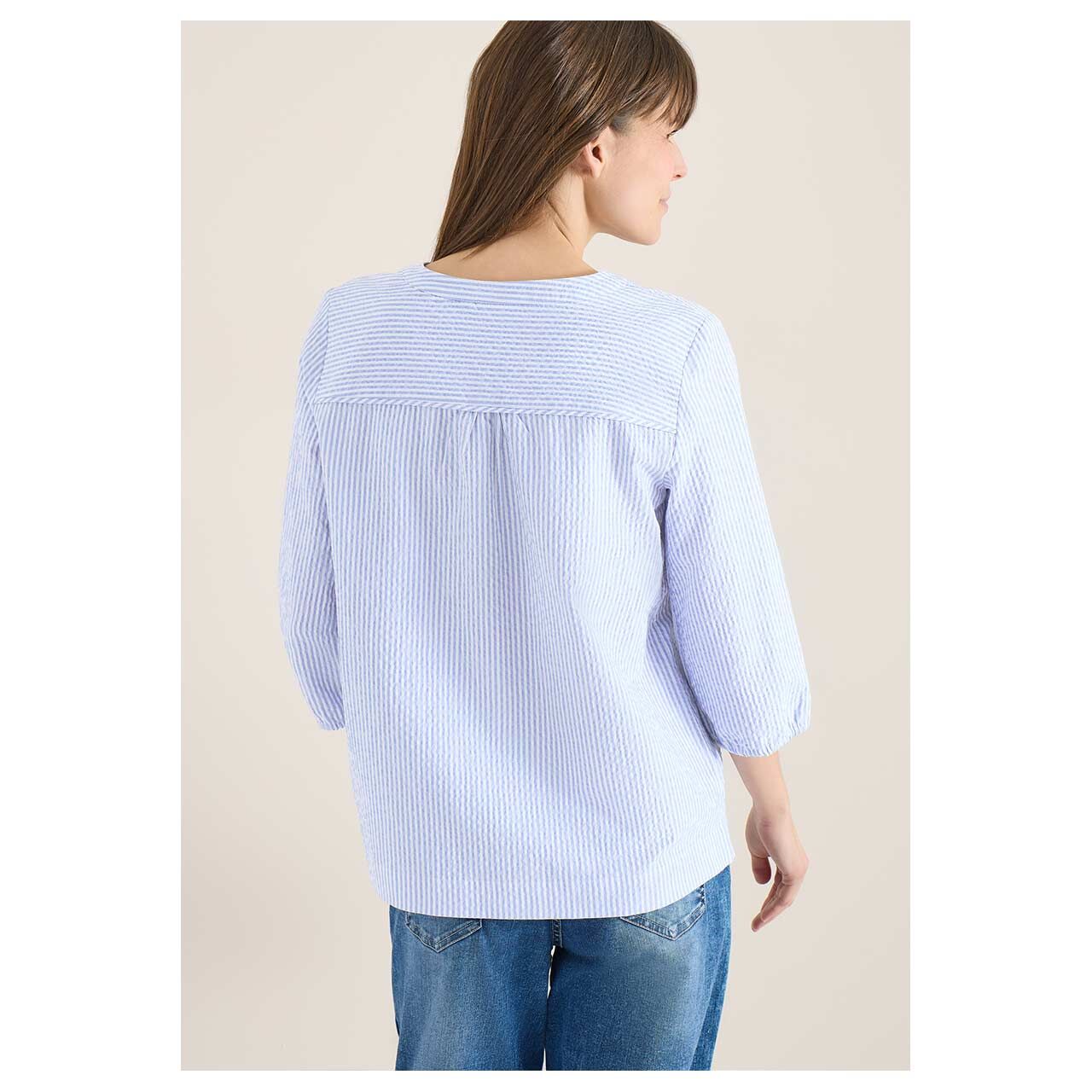 Damen 3/4 Arm Bluse Seersucker Stripe Tunic von Cecil in Hellblau gestreift, Rückansicht am Model