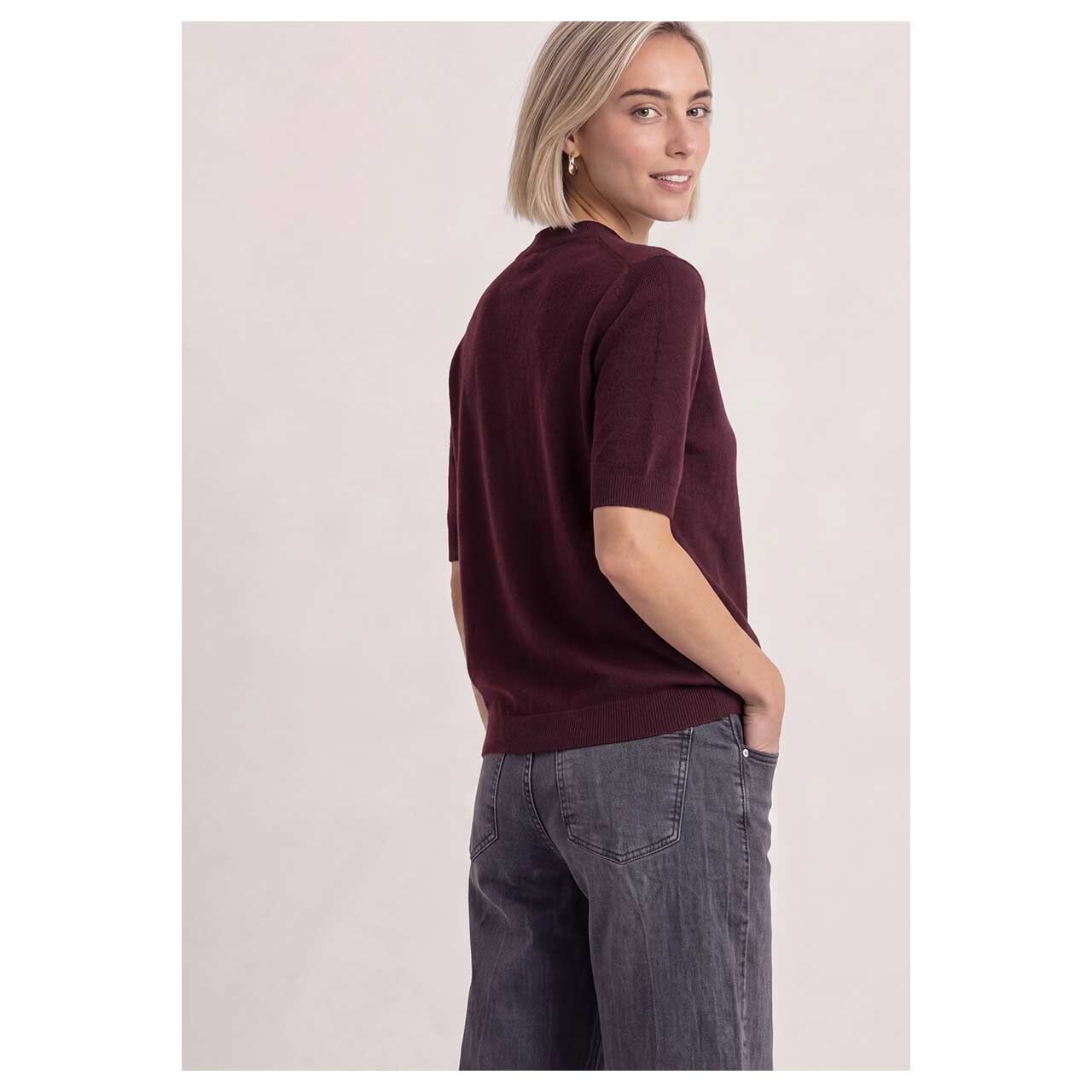 Damen Kurzarm Pullover von Street One in Lila, Rückansicht am Model