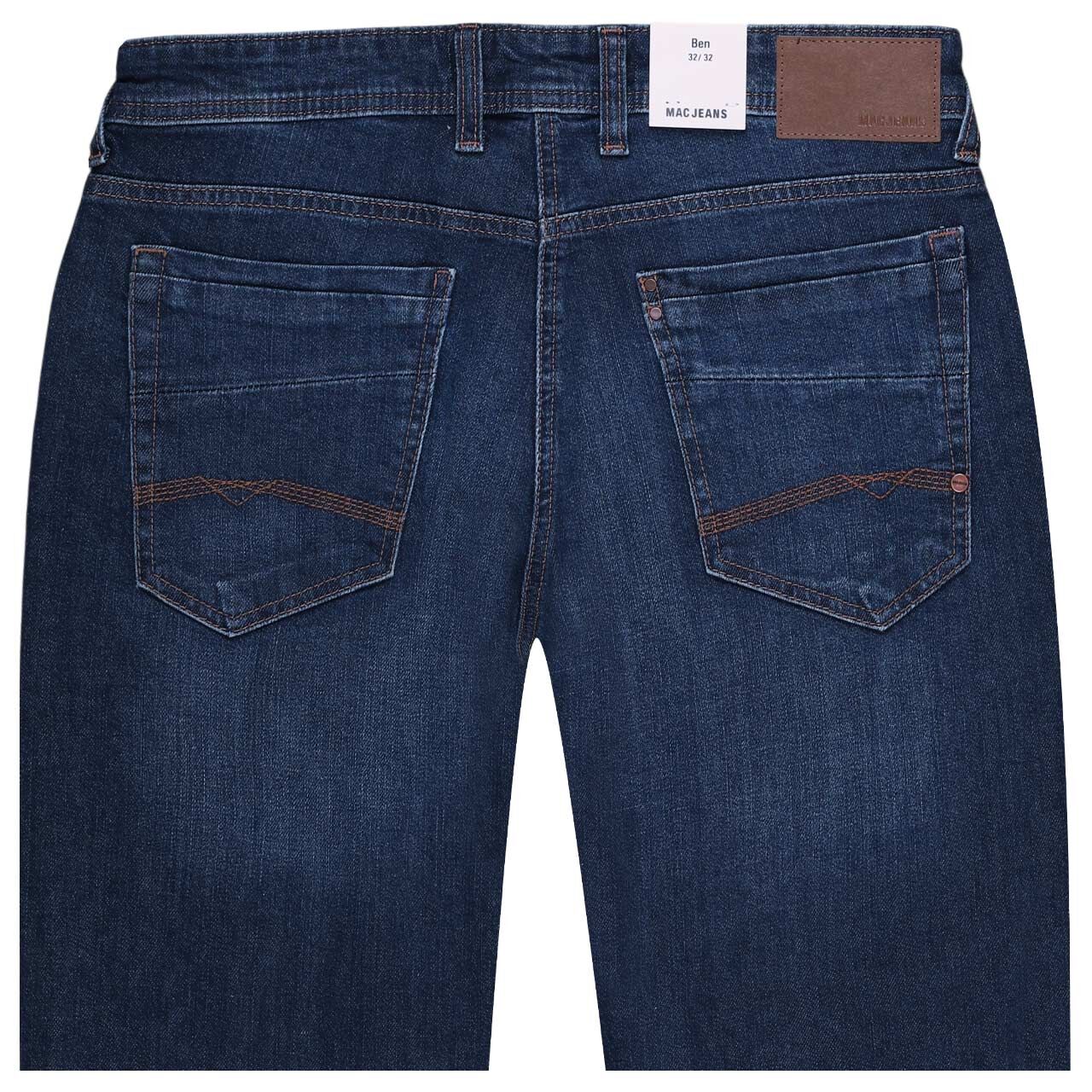 Stretch Herrenjeans Ben von MAC in Blau angewaschen, detaillierte Rückansicht