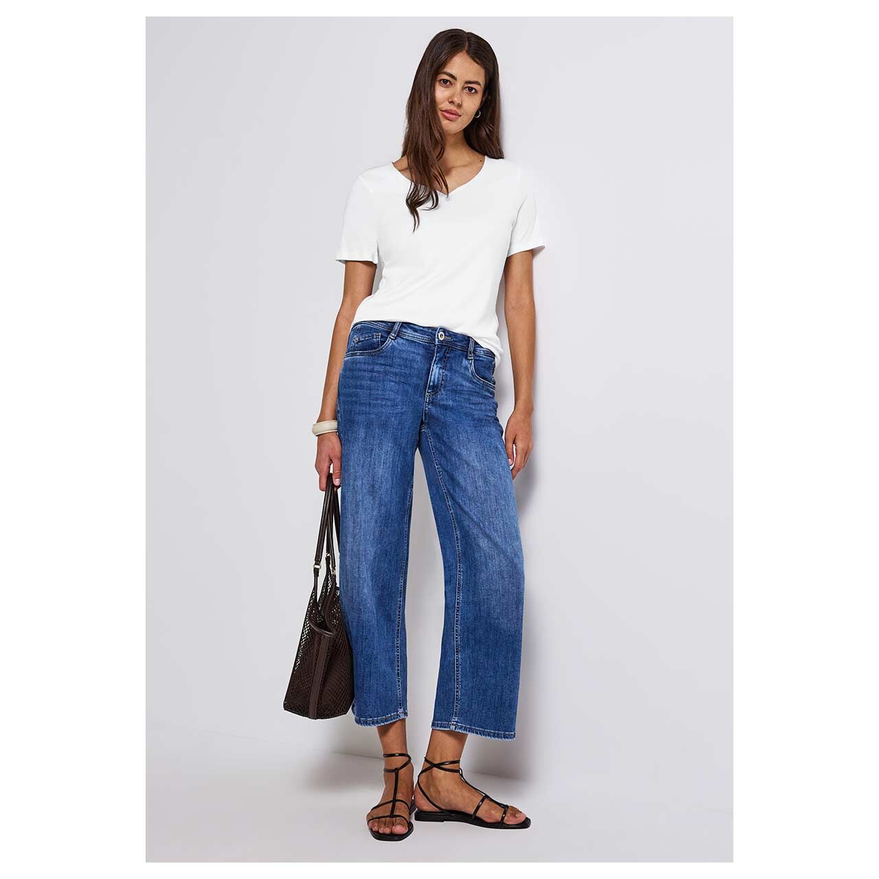 Damen T-Shirt Heart Neckline von Street One in Weiß, Ganzkörperansicht