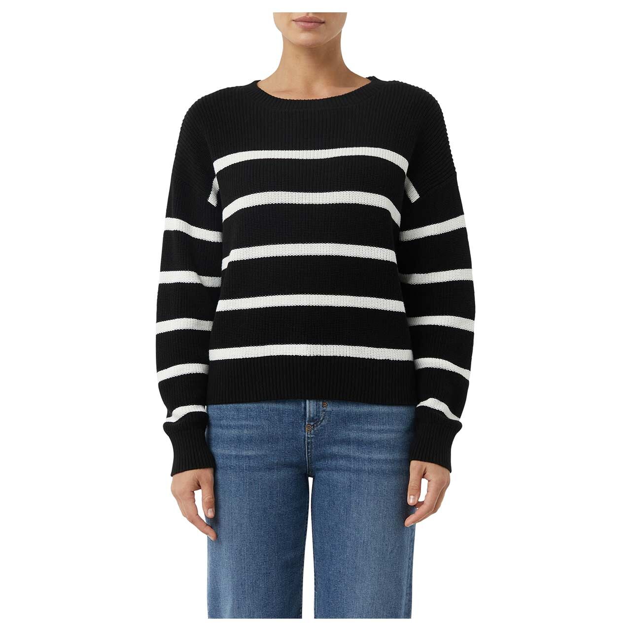 Nahaufnahme Model, Vorderansicht des Damen Pullovers von s.Oliver in Schwarz gestreift