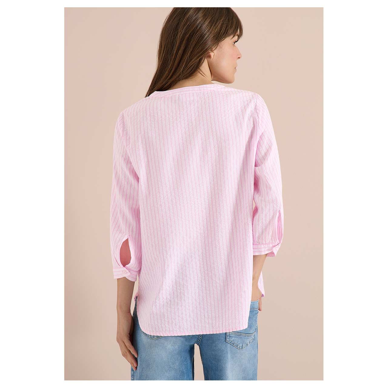 Damen 3/4 Arm Bluse Seersucker Stripe von Cecil in Rosa gestreift, Rückansicht am Model