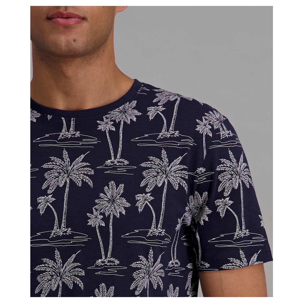 Pioneer Herren T-Shirt in Dunkelblau mit Print, Detailansicht Print