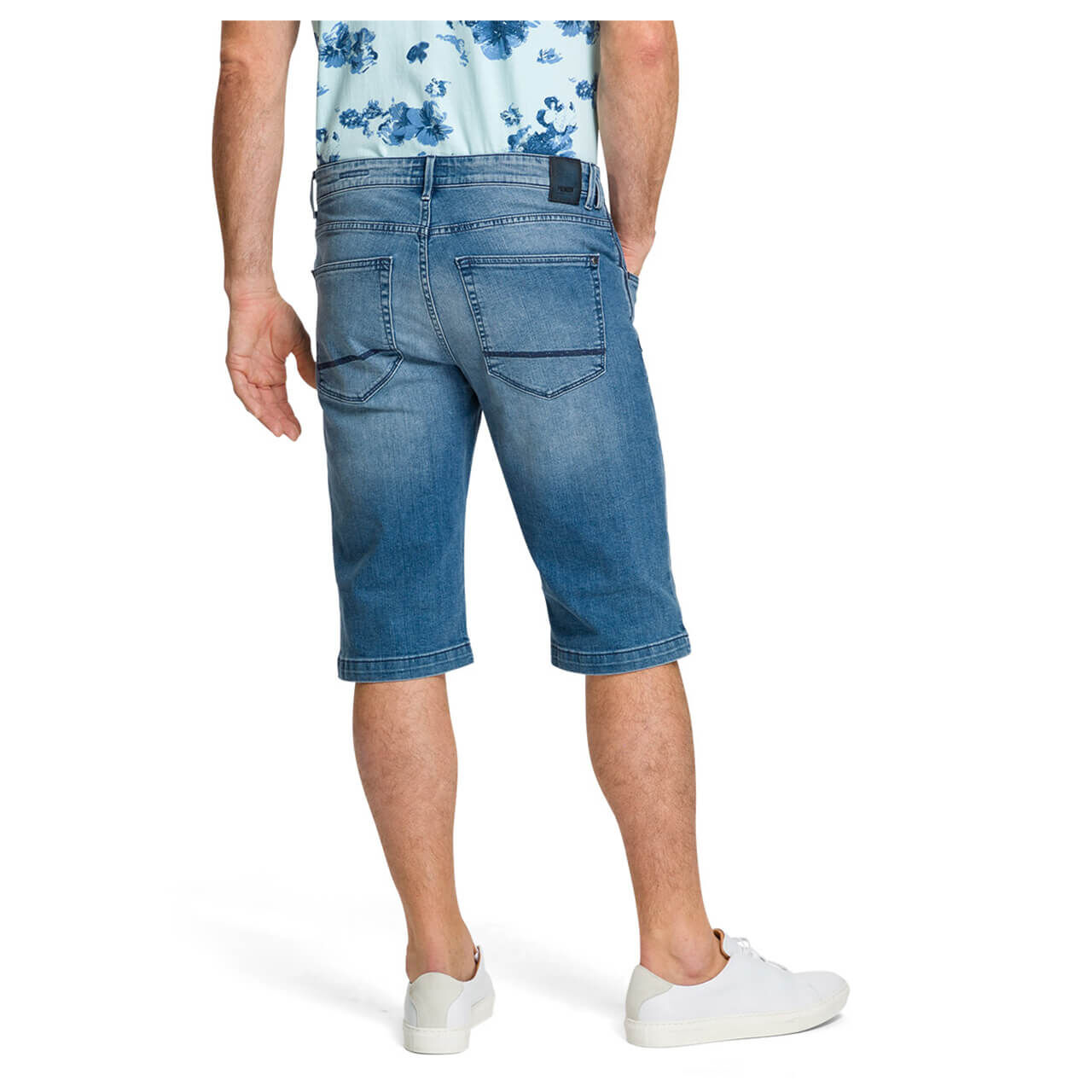 Pioneer Jeans Liam Bermuda für Herren in Hellblau verwaschen, FarbNr.: 6846