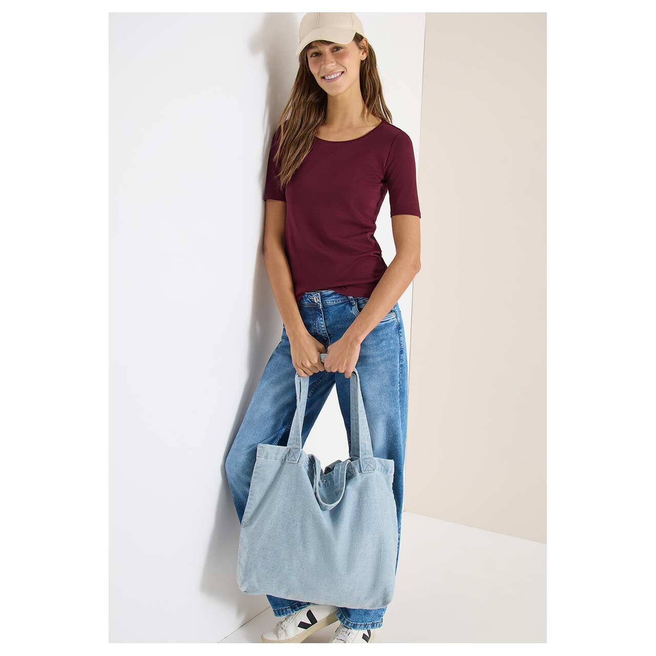 Damen T-Shirt Lena von Cecil in Lila, Ganzkörperansicht am Model