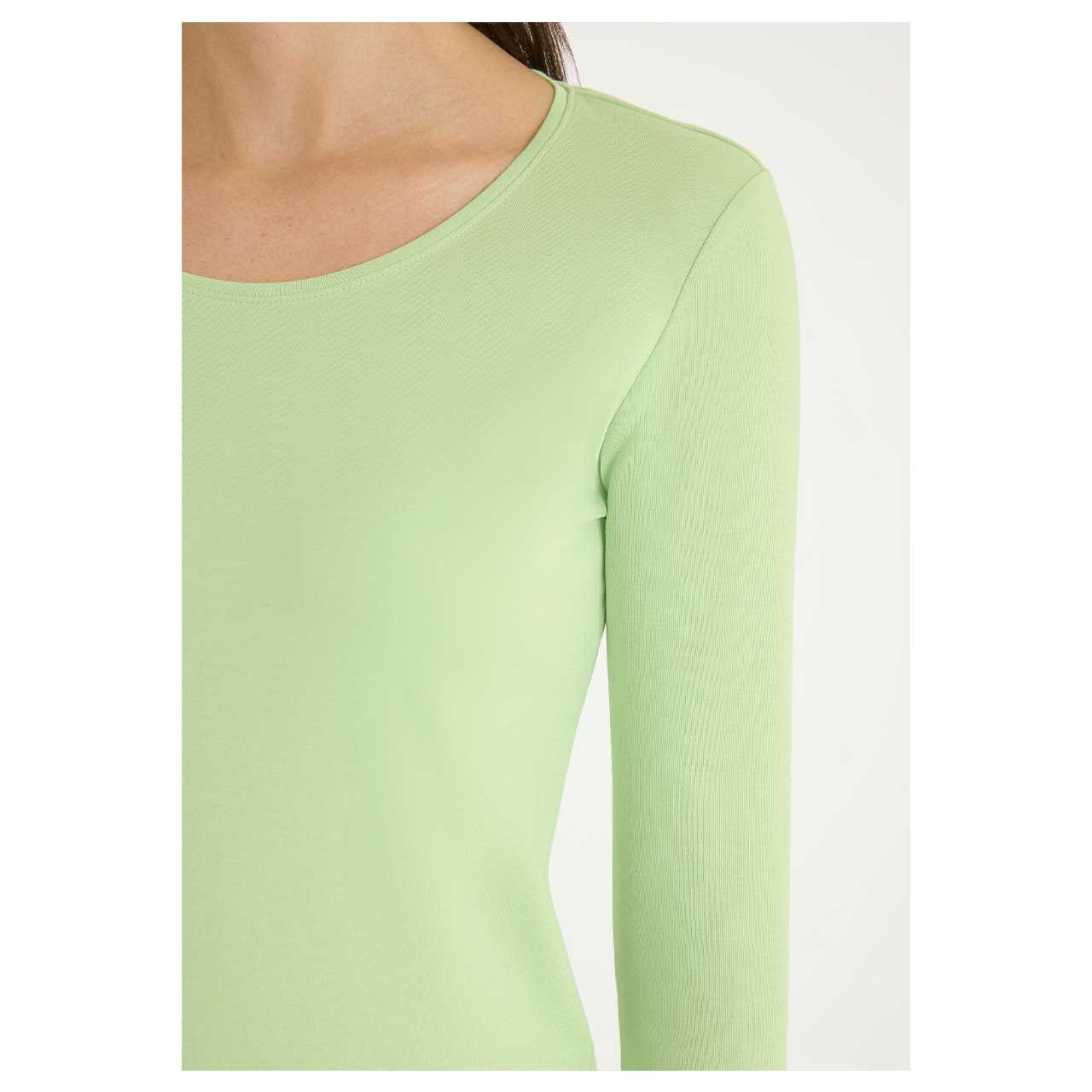 Damen Langarm Shirt Pia von Cecil in Hellgrün, Detailansicht vorne am Model
