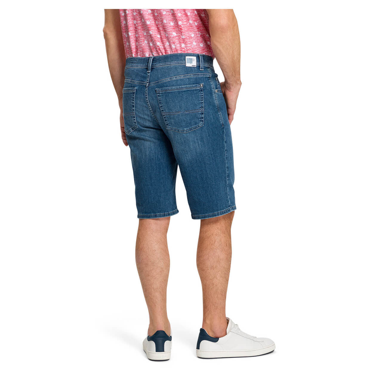 pioneer-jeans-finn-blau-6832-ansicht-hinten-seitlich Pioneer Jeans Finn Megaflex Bermuda für Herren in Blau angewaschen, FarbNr.: 6832