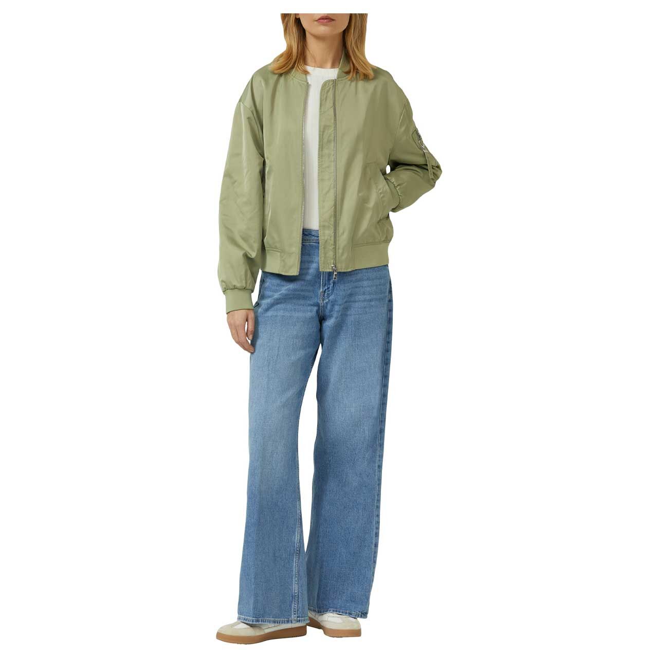 Damen Jacke Bomber Jacket von s.Oliver in Grün, Ganzkörperansicht am Model