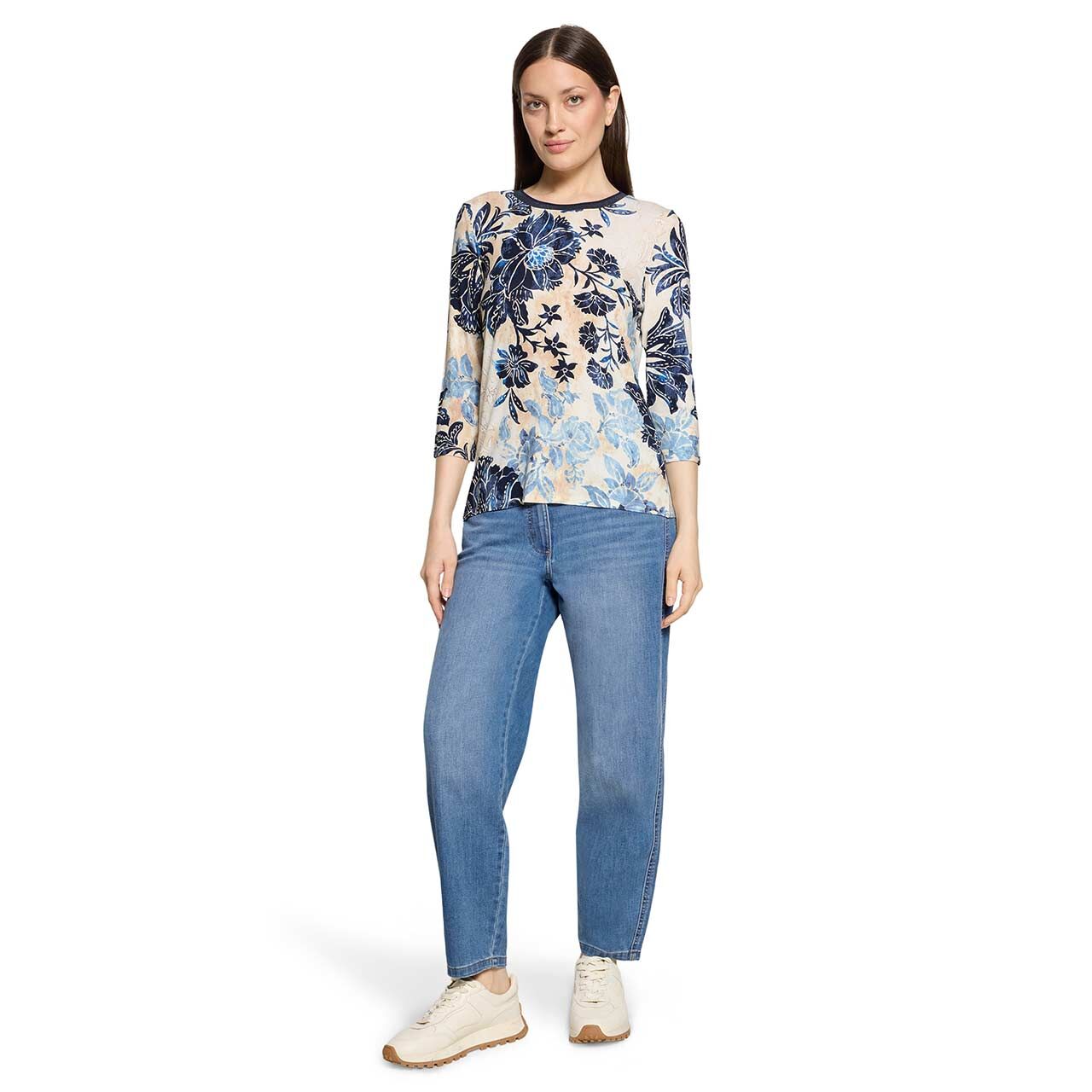 Damen 3/4 Arm Shirt von Betty Barclay in Hellbeige mit Print, Ganzkörperansicht am Model
