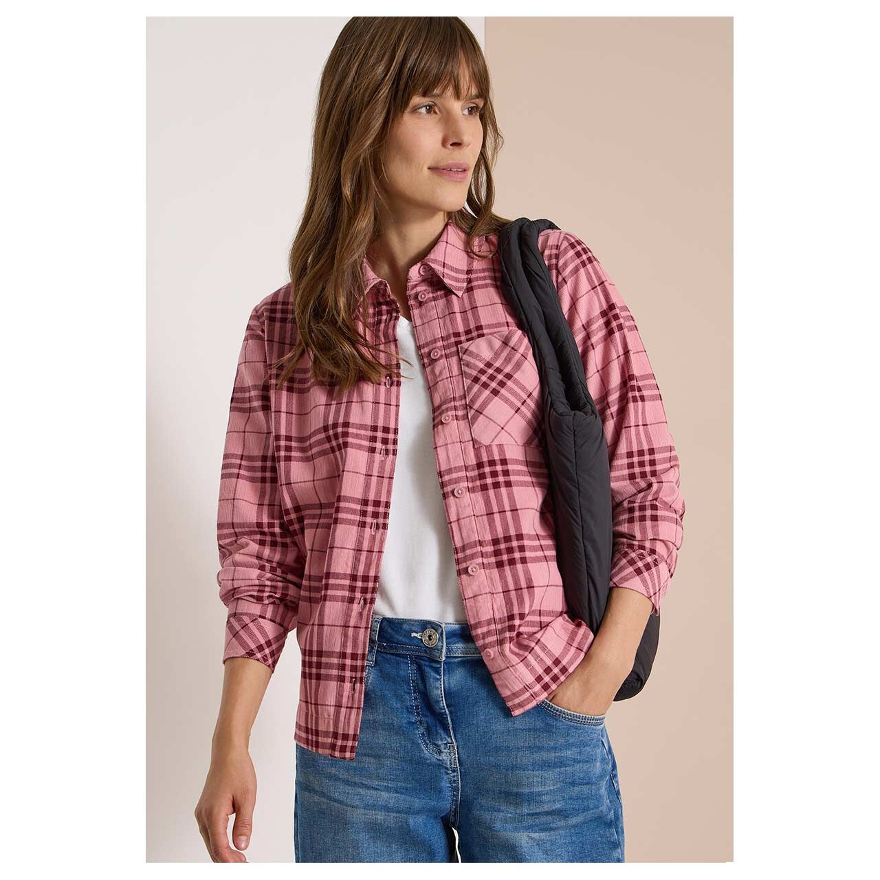 Damen Langarm Cord Bluse Check Corduroy von Cecil in Rosa kariert, gestylte Vorderansicht am Model