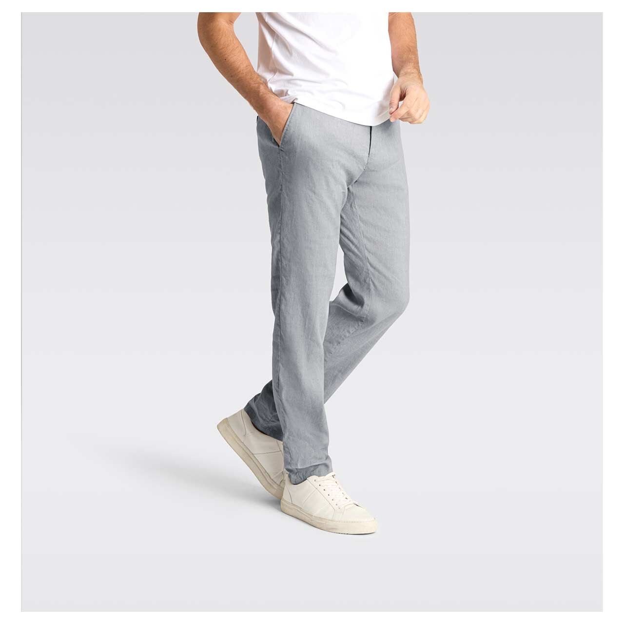 Herren Lennox Chino Leinenhose von MAC in Grau meliert, Vorderansicht am Model