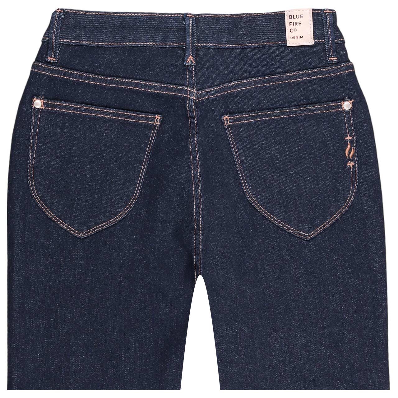 Stretch Damenjeans Nancy von Blue Fire in Dunkelblau, detaillierte Rückansicht