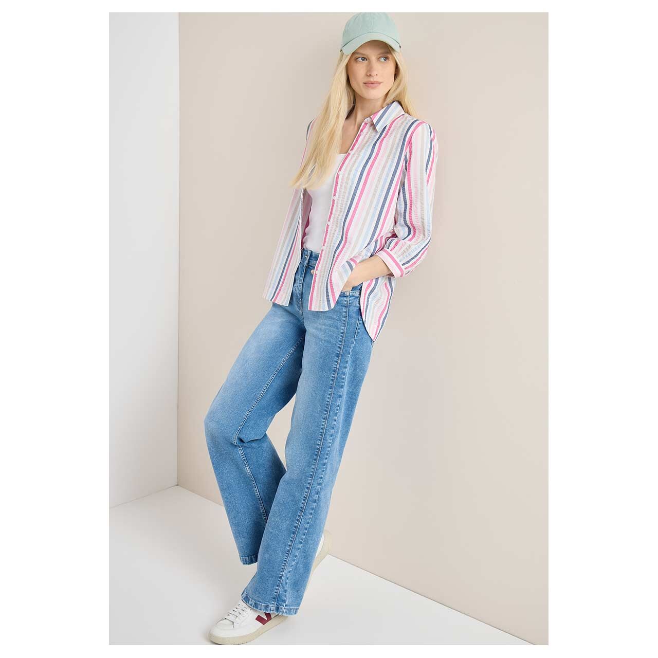 Damen 3/4 Arm Bluse Multicolor Seersucker Stripe von Cecil in Pink gestreift, Ganzkörperansicht am Model