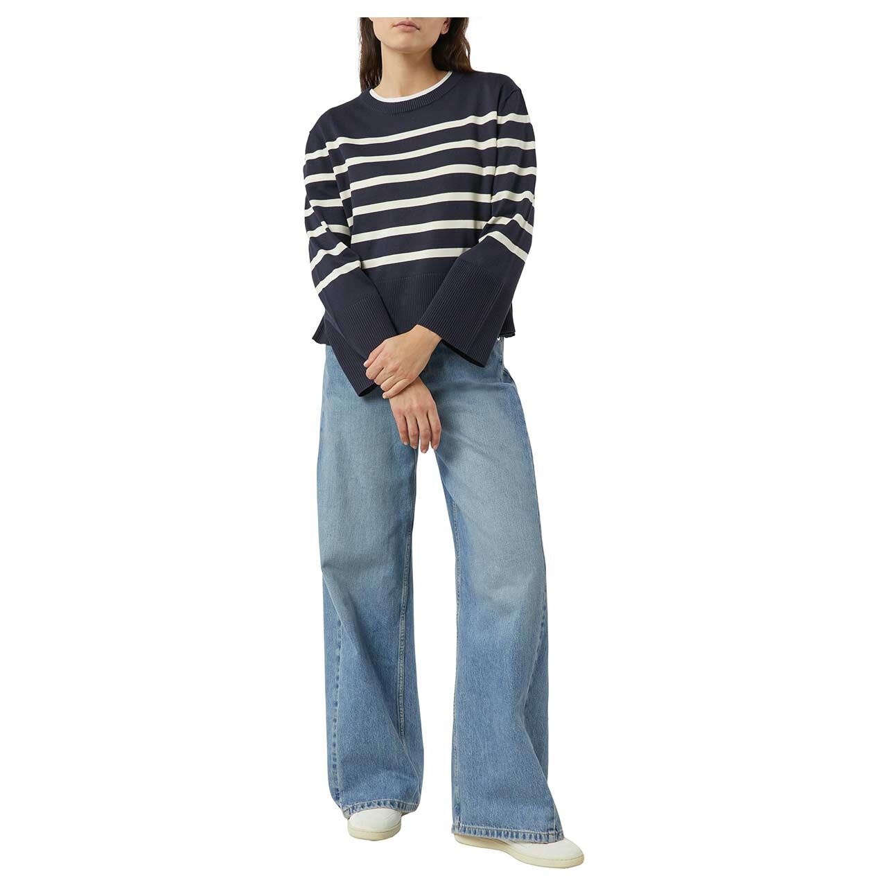 Damen Pullover von Comma in Dunkelblau gestreift, Ganzkörperansicht am Model